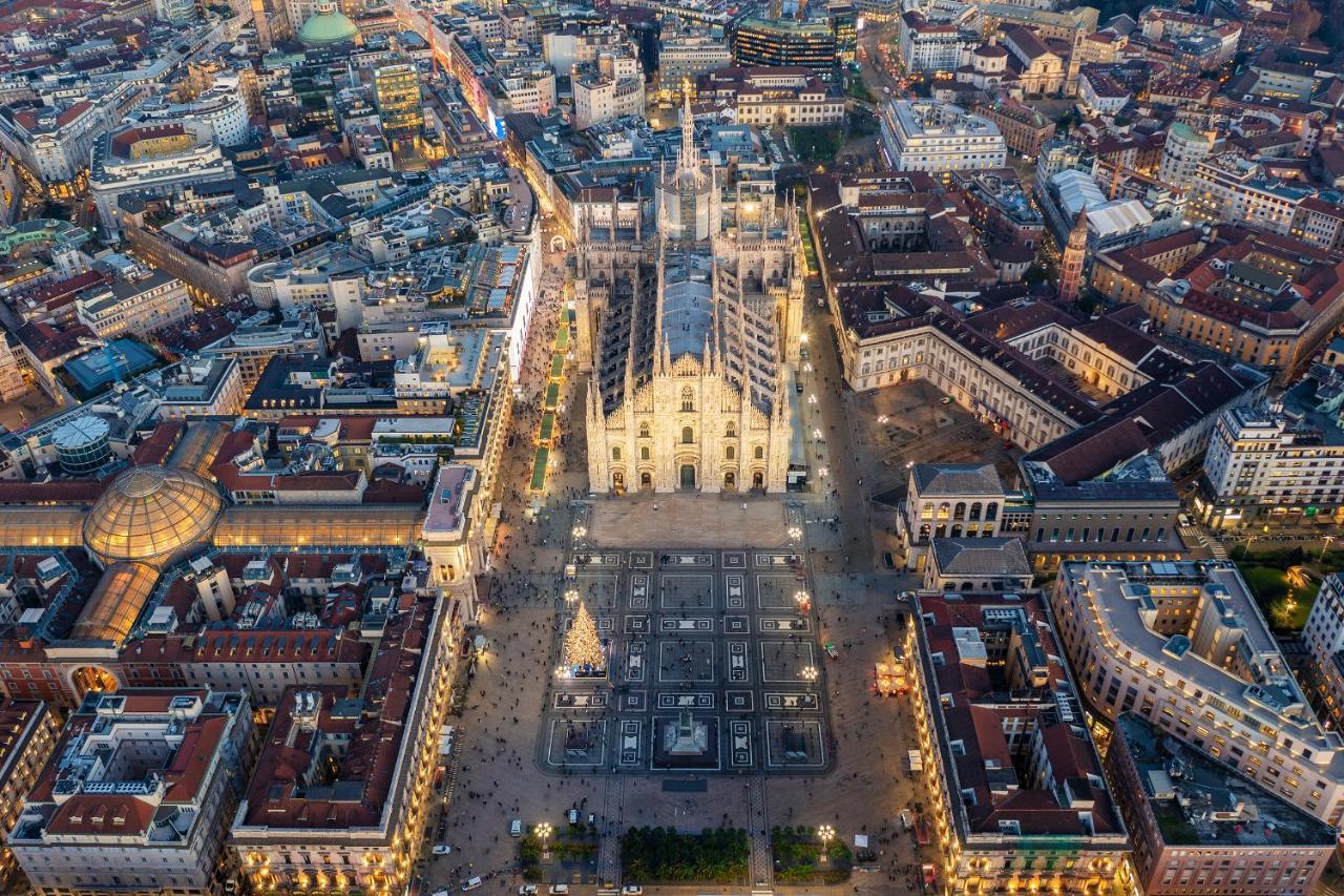City Centre Apartment - 10 Minutes To Duomo - Free Wifi E Netflix Milan Luaran gambar